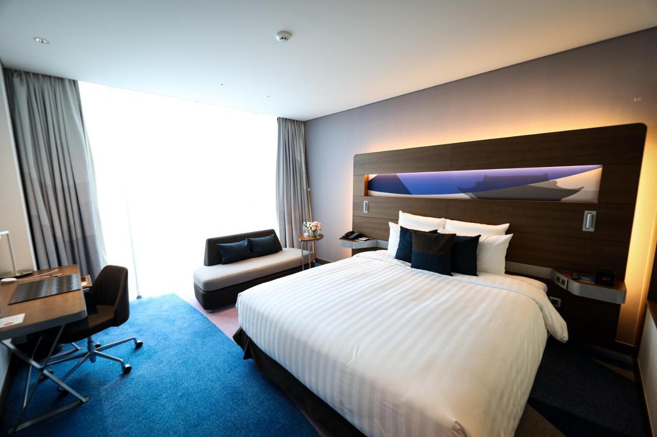 Novotel Ambassador Σουγόν Εξωτερικό φωτογραφία