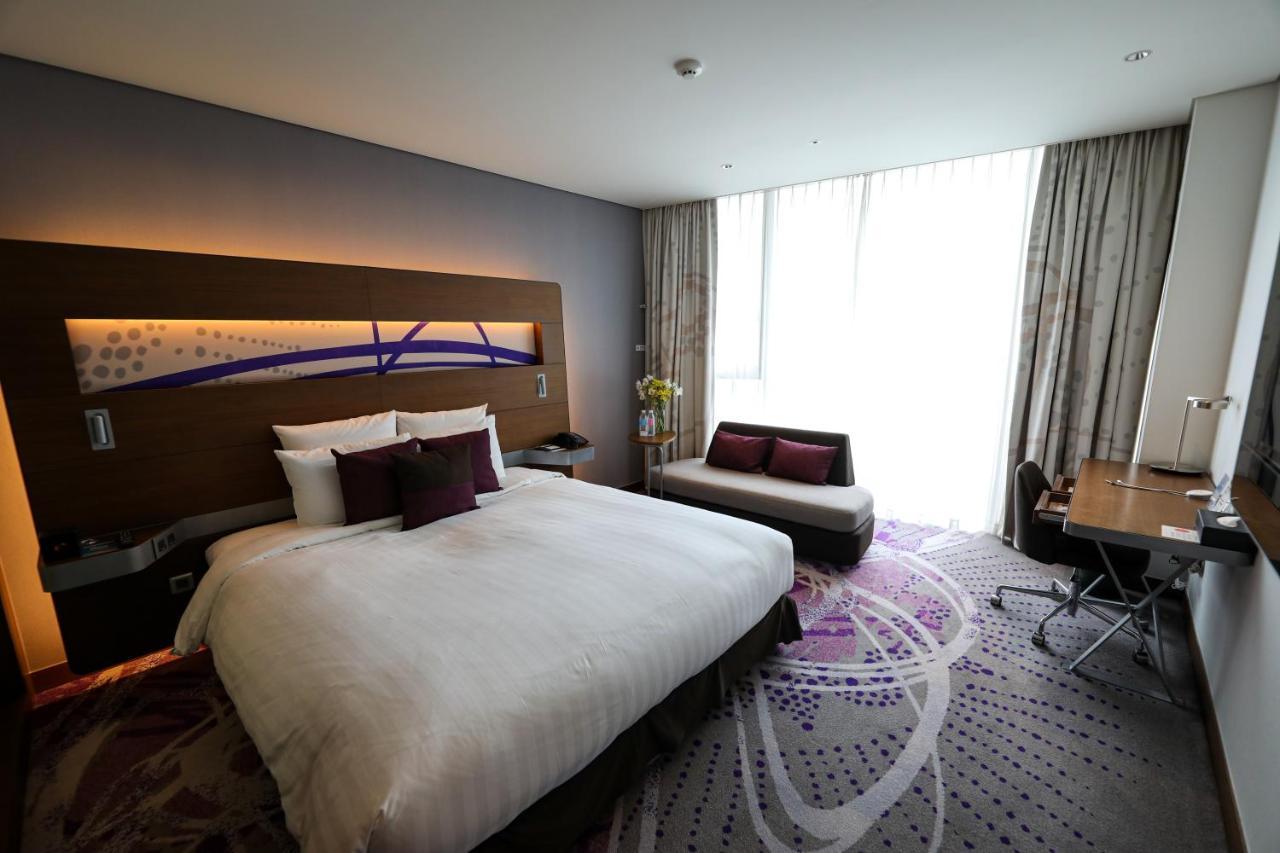 Novotel Ambassador Σουγόν Εξωτερικό φωτογραφία