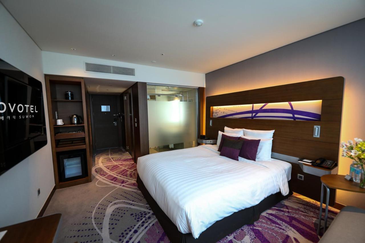 Novotel Ambassador Σουγόν Εξωτερικό φωτογραφία