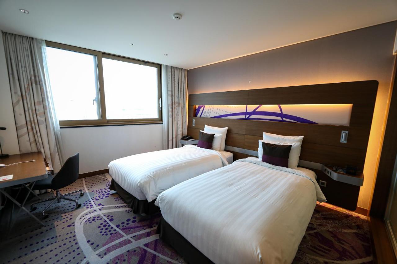 Novotel Ambassador Σουγόν Εξωτερικό φωτογραφία