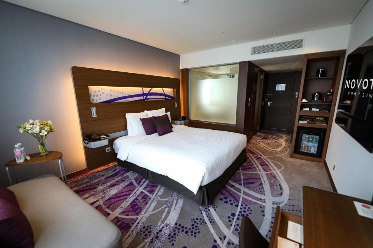 Novotel Ambassador Σουγόν Εξωτερικό φωτογραφία