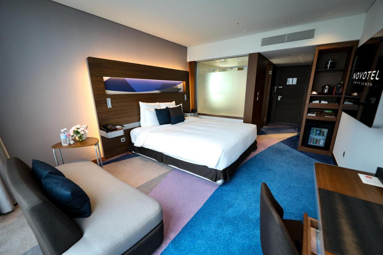 Novotel Ambassador Σουγόν Εξωτερικό φωτογραφία