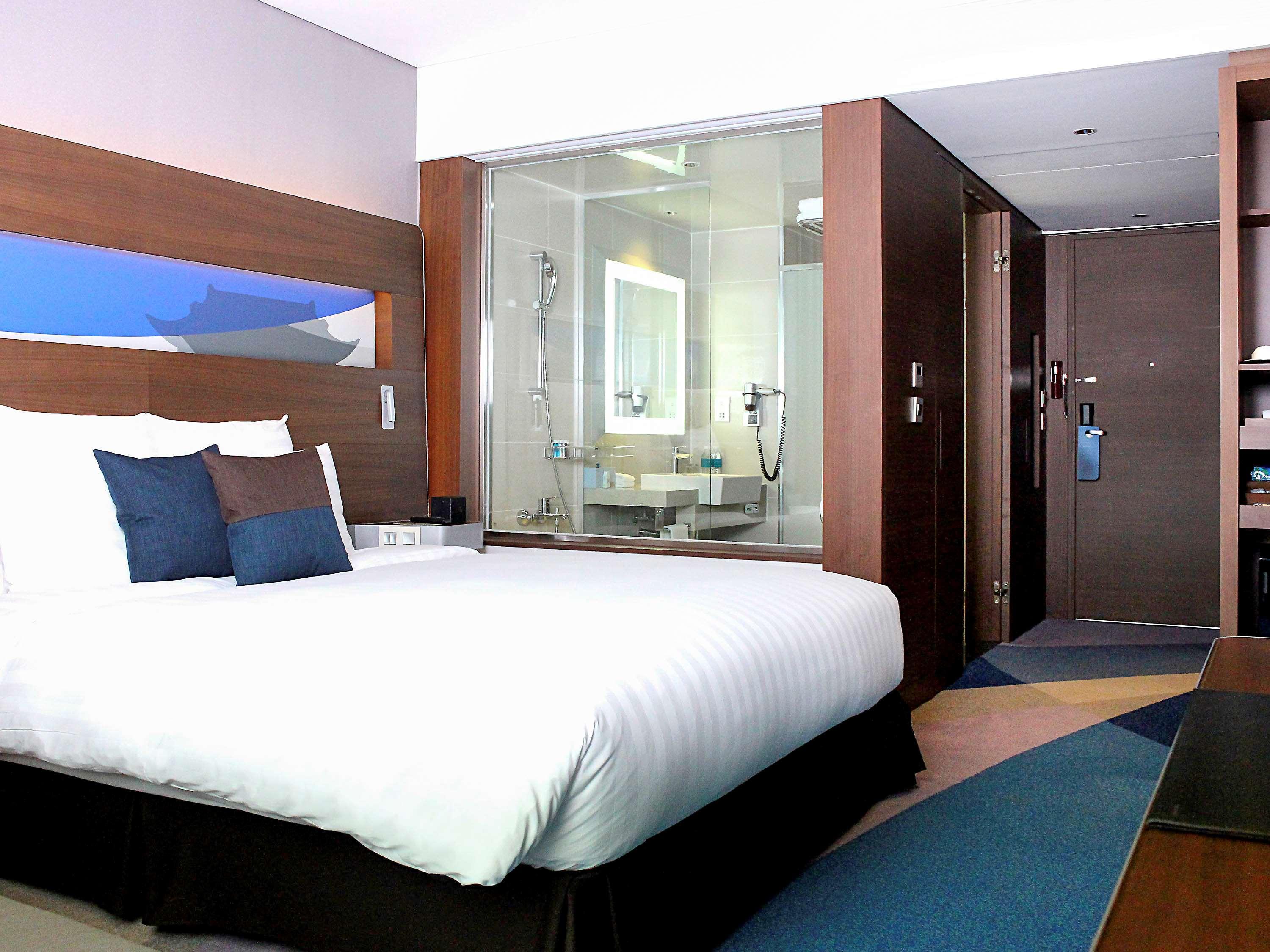 Novotel Ambassador Σουγόν Εξωτερικό φωτογραφία