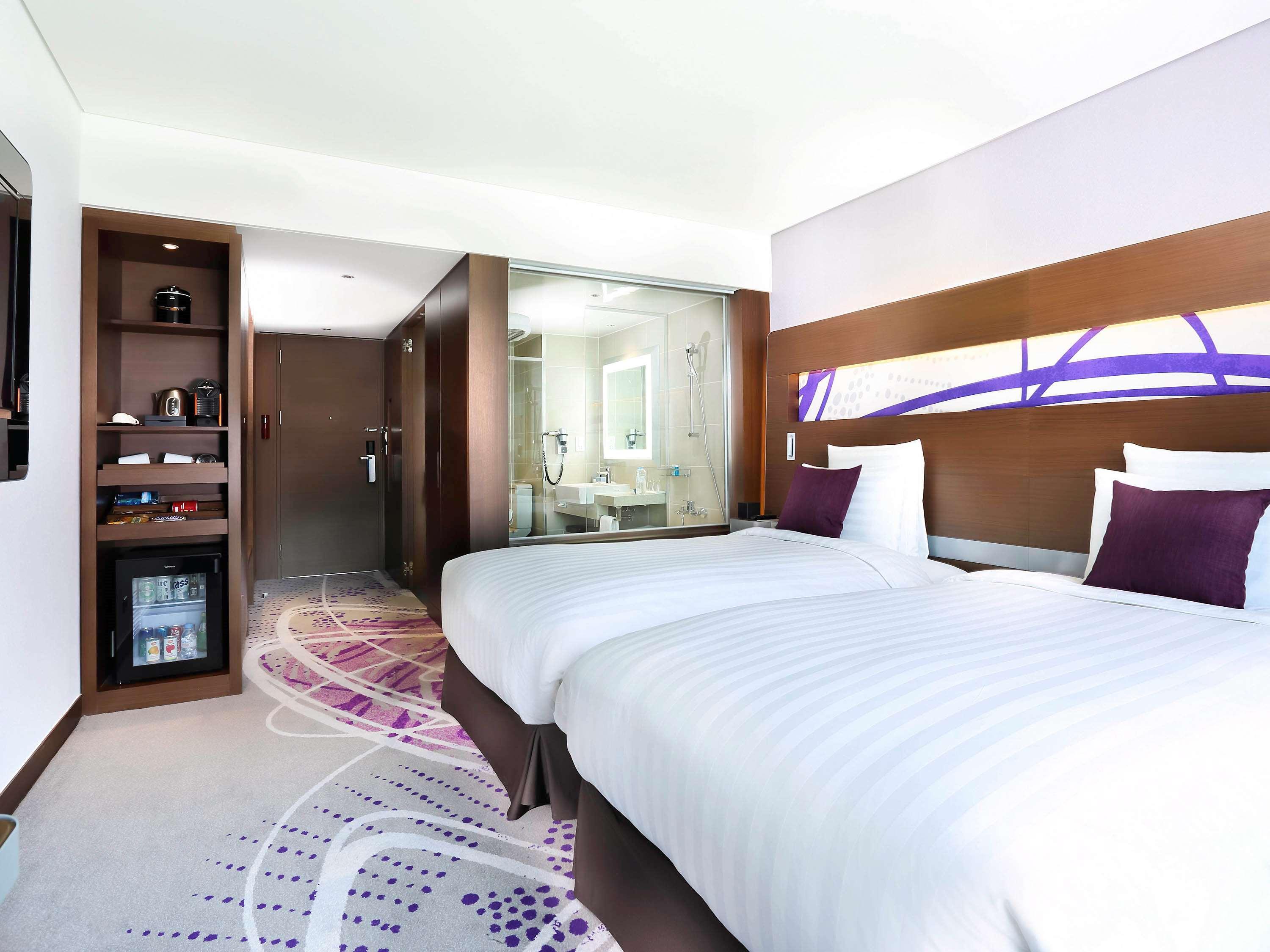 Novotel Ambassador Σουγόν Εξωτερικό φωτογραφία