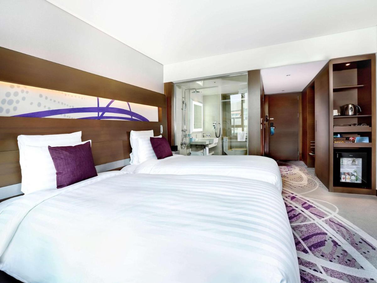 Novotel Ambassador Σουγόν Εξωτερικό φωτογραφία